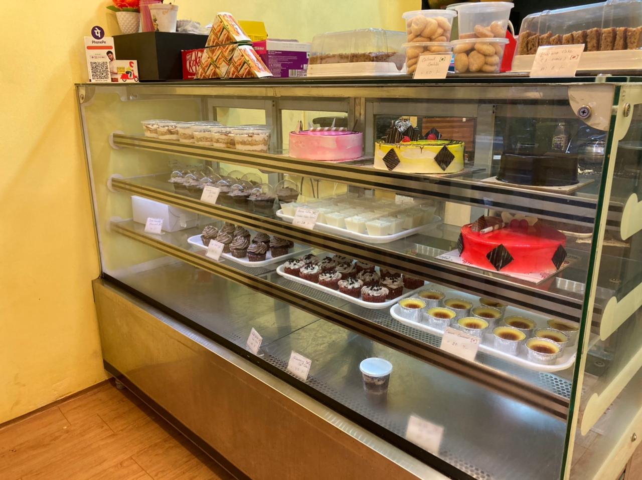 Fresh cakes and pastries on display at Creambox Cakes, Pattukkottai